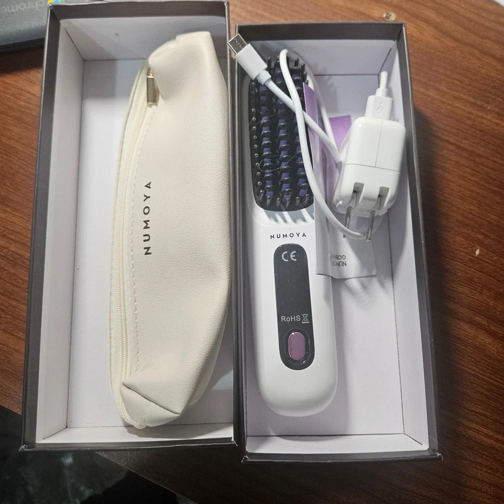 Numoya GoBrush Pro Hair Straightener Brush Unisex White Cordless Portable S7